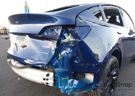 2023 Tesla Model Y Awd/Long Range Dual Motor All-Wheel Drive из США, поврежденный, VIN 7SAYGDEE0PF929050